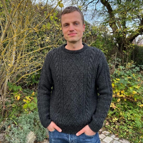 PetiteKnit Mönster Moby Sweater Man