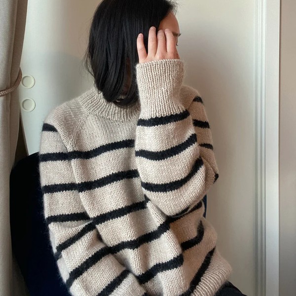 Novemberknits Mönster Sunde Winter Sweater av hög kvalitet – perfekt för ditt nästa kreativa projekt. Alltid med snabb leverans och trygga betalningar.