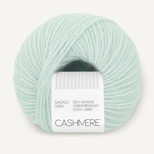 Sandnes Cashmere 7911 mint green av hög kvalitet – perfekt för ditt nästa kreativa projekt. Alltid med snabb leverans och trygga betalningar.