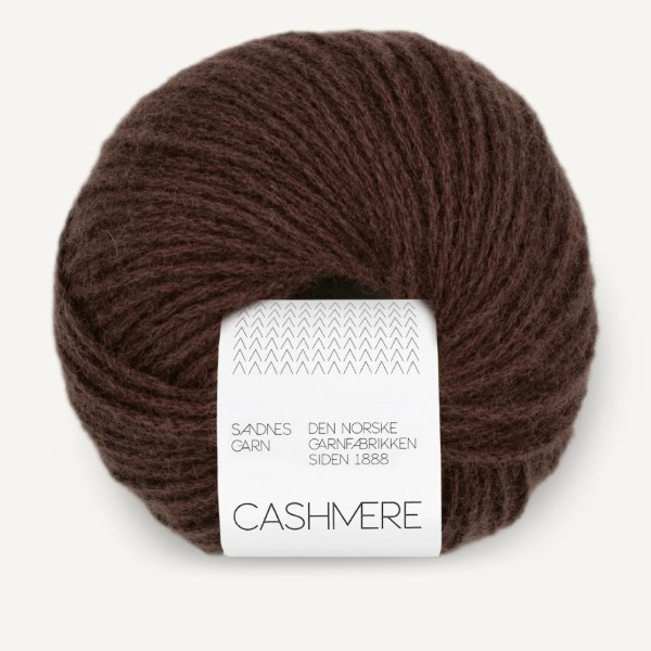 Sandnes Cashmere 3082 dark brown av hög kvalitet – perfekt för ditt nästa kreativa projekt. Alltid med snabb leverans och trygga betalningar.