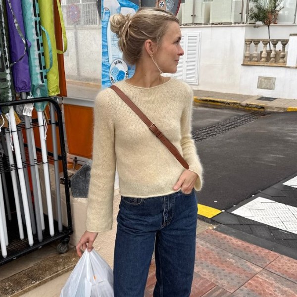 PetiteKnit Mönster Ivy Blouse av hög kvalitet – perfekt för ditt nästa kreativa projekt. Alltid med snabb leverans och trygga betalningar.